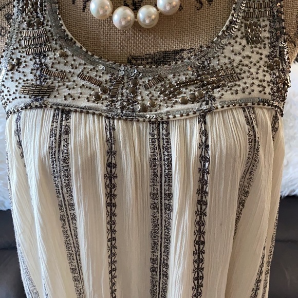 En Creme dress with sequins - Picture 3 of 6